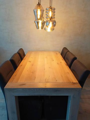 eikenhouten white wash  eettafel met 6 stoelen