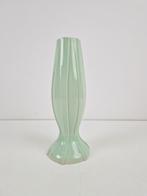 Art Deco Vaas C K. pastel groen keramiek ’30 Handmade, N, Aardewerk of Porselein, Ophalen of Verzenden, N