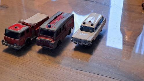 Fire pumper truck, s&'s Cadillac ambul, Hobby en Vrije tijd, Modelauto's | 1:87, Gebruikt, Bus of Vrachtwagen, Matchbox, Ophalen of Verzenden