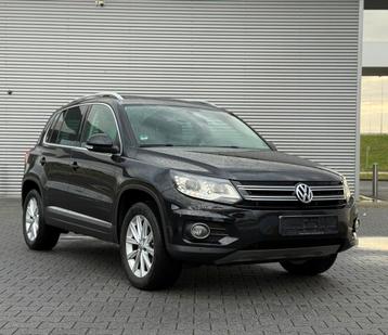 Volkswagen Tiguan 2.0 TSI DSG / PANO / LEER / 4-MOTION / LED beschikbaar voor biedingen