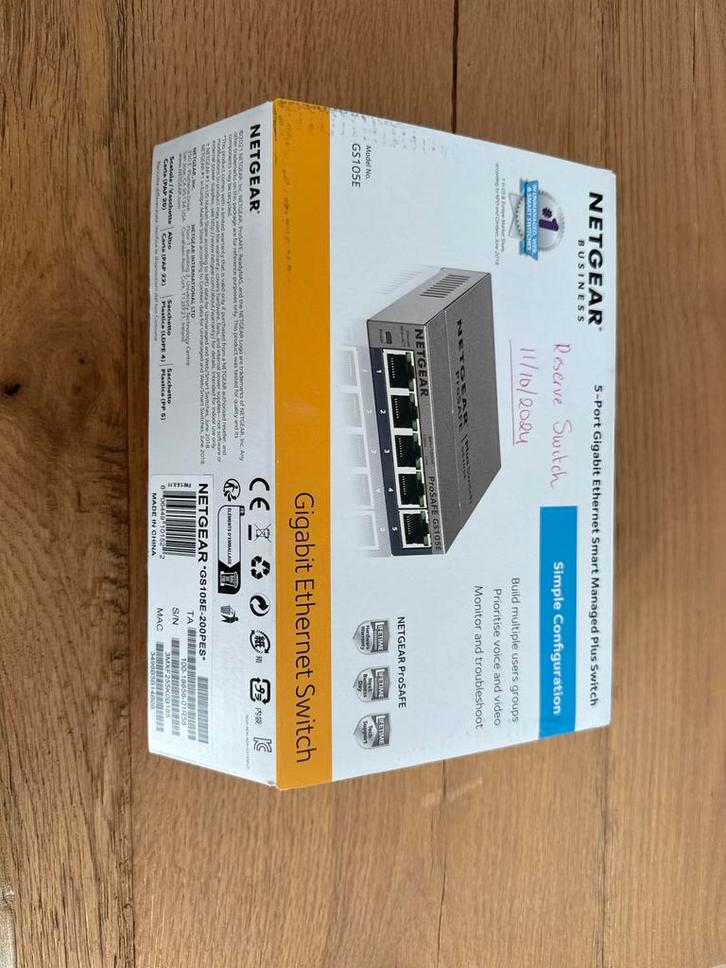 Netgear 5-Poorts Gigabit Smart Managed Plus Switch, Computers en Software, Netwerk switches, Nieuw, Ophalen of Verzenden