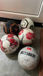 Verschillende voetballen, Sport en Fitness, Maat XS of kleiner, Ophalen, Zo goed als nieuw, Bal
