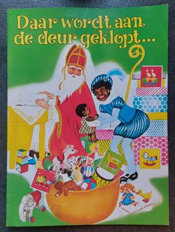 Vintage sinterklaas Daar wordt aan de deur geklopt .... beschikbaar voor biedingen