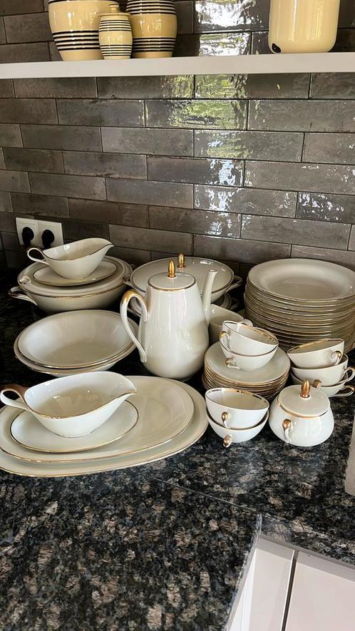 Eschenbach Bavaria servies met gouden bies, Antiek en Kunst, Antiek | Servies los, Ophalen of Verzenden