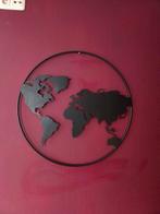 Zwarte metalen wereldkaart wanddecoratie, Huis en Inrichting, Woonaccessoires | Wanddecoraties, Ophalen, Nieuw