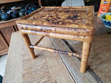 Vintage Bamboe Tafeltje beschikbaar voor biedingen
