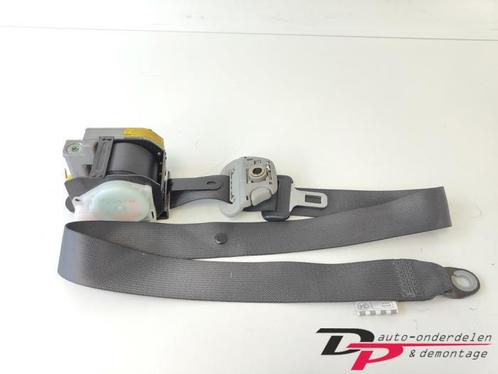 Veiligheidsgordel rechts-voor van een Toyota Yaris, Auto-onderdelen, Interieur en Bekleding, Toyota, Gebruikt, 3 maanden garantie