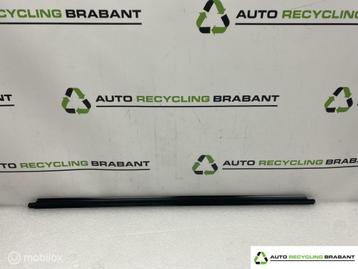 Inzetstuk Sierlijst Achterscherm Links Mini R56 51372754857 beschikbaar voor biedingen