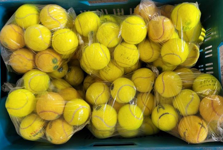 756 tennisballen hondenbal hondenballen, Dieren en Toebehoren, Hondenspeelgoed, Gebruikt, Hondenballen, Ophalen