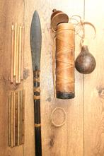 Borneo-Blaasroer met pijlen(koker)        no keris / kris, Ophalen