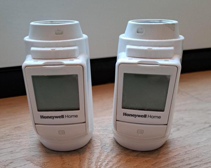 Honeywell Home Evohome HR92 thermostaatknoppen (2x), Doe-het-zelf en Verbouw, Verwarming en Radiatoren, Zo goed als nieuw, Thermostaat