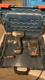 Bosch boormachine met accu’s en oplader, Doe-het-zelf en Verbouw, Gereedschap | Boormachines, Ophalen of Verzenden, Gebruikt, Boormachine