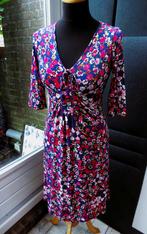 Donkerblauw & rood roze witte bloemen stretch jurkje maat M, Maat 38/40 (M), Gedragen, Onder de knie, Verzenden