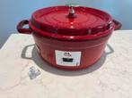 Staub Braadpan 24 cm, zo goed als nieuw!, Huis en Inrichting, Keuken | Potten en Pannen, Kookpan of Snelkookpan, Gietijzer, Ophalen of Verzenden