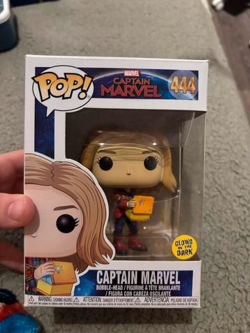 Captain marvel funko 444 (glows in the dark) beschikbaar voor biedingen