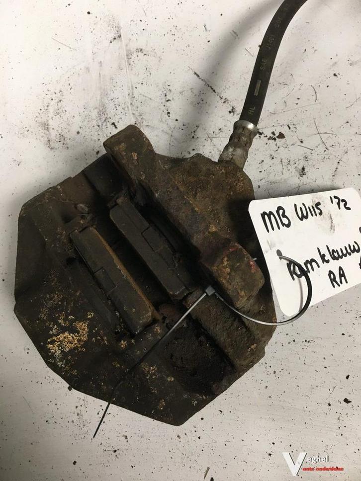 Mercedes w115 1972 Remklauw Rechtsachter, Auto-onderdelen, Remmen en Aandrijving, Gebruikt, Ophalen of Verzenden