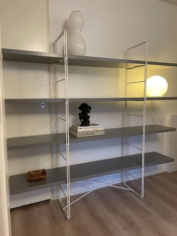 Enetri Ikea zeer netjes stellagekast kast beschikbaar voor biedingen