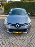 Renault Clio 0.9 TCE 66KW 5-DRS 2015 Grijs, Voorwielaandrijving, 898 cc, 40 €/maand, 540 kg