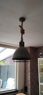 Industriële hanglamp, Gebruikt, Ophalen