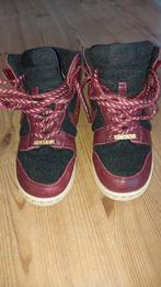 Nike destroyers dunk high bordeaux 38,5, Kleding | Dames, Nike, Ophalen of Verzenden, Sneakers of Gympen, Gedragen