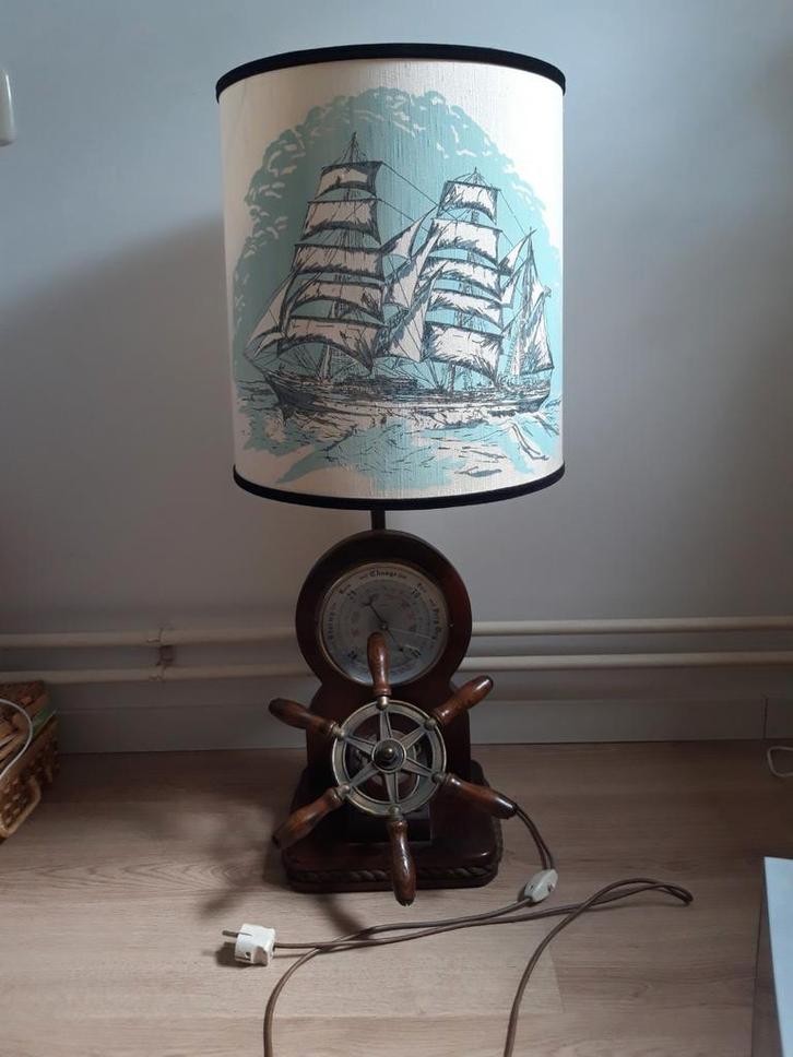 Antieke massief houten scheepsvaarderslamp met barometer, Huis en Inrichting, Lampen | Tafellampen, Gebruikt, Minder dan 50 cm