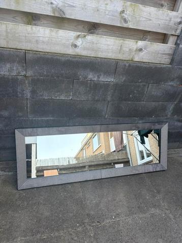 SPIEGEL MAG WEG VOOR €15,- beschikbaar voor biedingen