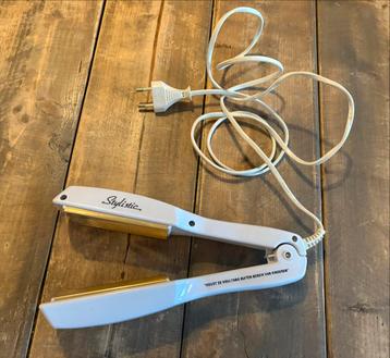 Vintage Stylistic Wafelstijler '80-'90 haarstijler beschikbaar voor biedingen
