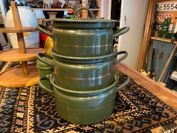 Zeer mooie Donkergroen emaille pannenset. beschikbaar voor biedingen