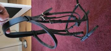 Simpel Cob hoofdstel zwart beschikbaar voor biedingen