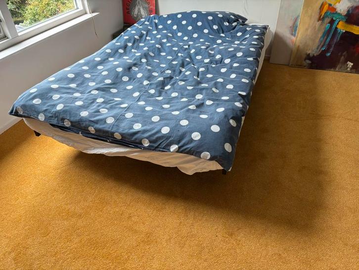 Bed. 120 breed, Huis en Inrichting, Slaapkamer | Bedden, Zo goed als nieuw, Twijfelaar, 120 cm, Zwart, Ophalen