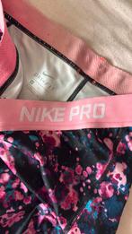 Korte sportbroek, Maat 42/44 (L), Nike, Ophalen of Verzenden, Roze