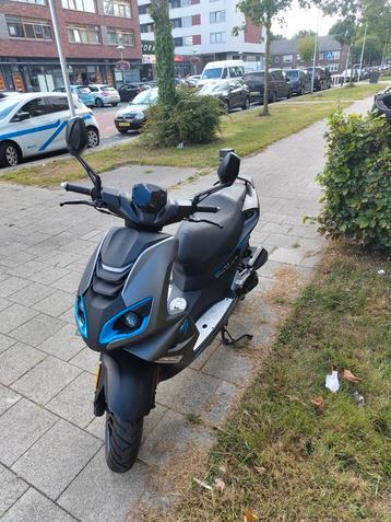 Peugeot Speedfight 4 - 2021 beschikbaar voor biedingen