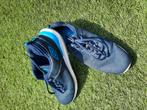 ZGAN sportschoenen Umbro (38), Ophalen of Verzenden, Zo goed als nieuw