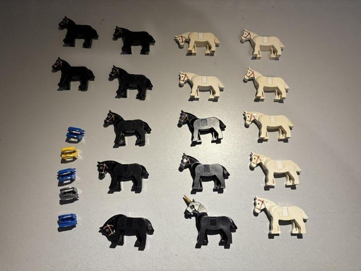 LEGO paarden 17x en zadels 5 x, Kinderen en Baby's, Speelgoed | Duplo en Lego, Gebruikt, Lego, Losse stenen, Ophalen of Verzenden