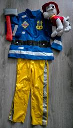 Paw Patrol Brandweerman Sam + knuffel outfit  mt 92 / 104, Kinderen en Baby's, Carnavalskleding en Verkleedspullen, Ophalen of Verzenden