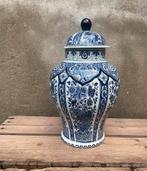 Delfts blauwe dekselvaas, Antiek en Kunst, Antiek | Vazen, Ophalen of Verzenden