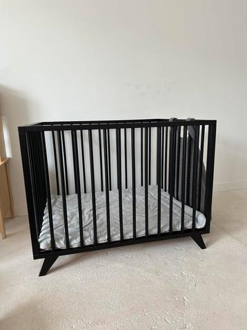 Bopita retro box zwart met jollein boxkleed en speelzak beschikbaar voor biedingen