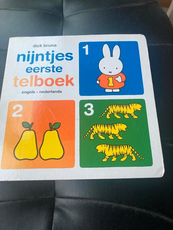 Nijntje's Eerste Telboek - Dick Bruna, Boeken, Kinderboeken | Baby's en Peuters, Gelezen, 2 tot 3 jaar, Ophalen of Verzenden