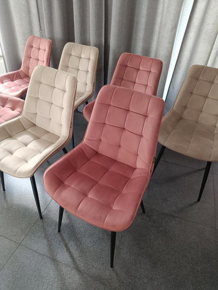 8 mooie velvet stoelen roze + champagne z.g.a.n, prijs p.st., Huis en Inrichting, Stoelen, Zo goed als nieuw, Vijf, Zes of meer stoelen