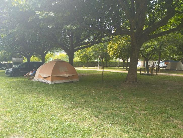 Karsten tent 240, Caravans en Kamperen, Tenten, tot en met 3, Gebruikt, Ophalen