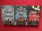 LEIGH BARDURO DE GRISHA TRILOGIE COMPLEET IN ZEER GOEDE STAA, Boeken, Fantasy, Ophalen of Verzenden, Zo goed als nieuw