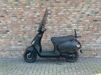 Nette scooter agm vx50, Fietsen en Brommers, Overige merken, Ophalen of Verzenden, Zo goed als nieuw, Benzine
