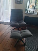 Grijze Draaifauteuil Clayton met Voetenbankje, Huis en Inrichting, Fauteuils, Ophalen, Minder dan 75 cm, Zo goed als nieuw, Metaal