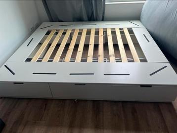 Tweepersoons bed