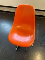 Charles Eames draaistoel jaren 50, oranje Herman Miller, Huis en Inrichting, Ophalen of Verzenden, Gebruikt, Overige kleuren, Eén