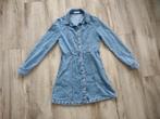 Prachtige blauwe spijkerjurk met knopen van Stradivarius, XS, Kleding | Dames, Blauw, Onb, Ophalen of Verzenden, Onb