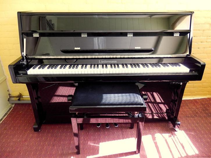 Als nieuwe zeer complete Liedermann 109 T Silent piano, Muziek en Instrumenten, Piano's, Zo goed als nieuw, Piano, Zwart, Hoogglans