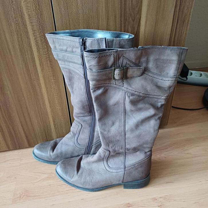 Bruine lederen laarzen van Helioform maat 37,5, Kleding | Dames, Schoenen, Zo goed als nieuw, Hoge laarzen, Bruin, Ophalen of Verzenden