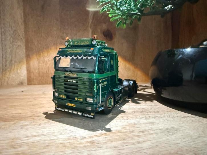 Scania 143M 420 B. De Wilde spuiterij, Hobby en Vrije tijd, Modelauto's | 1:50, Zo goed als nieuw, Ophalen of Verzenden
