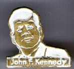 John F. Kennedy wit op koper president speldje ( S_025 ), Verzamelen, Speldjes, Pins en Buttons, Verzenden, Nieuw, Figuurtje, Speldje of Pin
